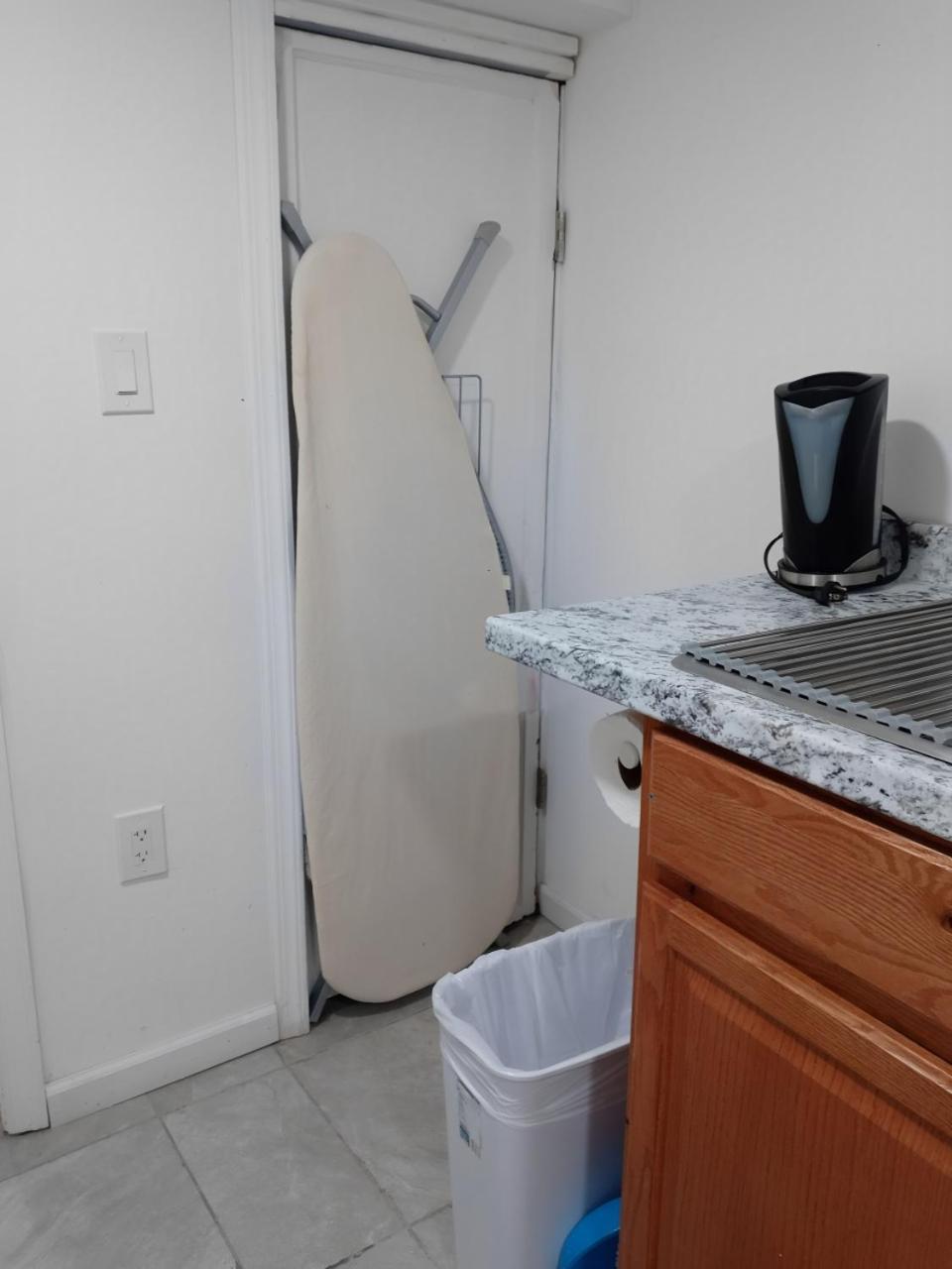 Apartamento "Cozy Basement Retreat Just 40 Minutes To Nyc!" Irvington Exterior foto